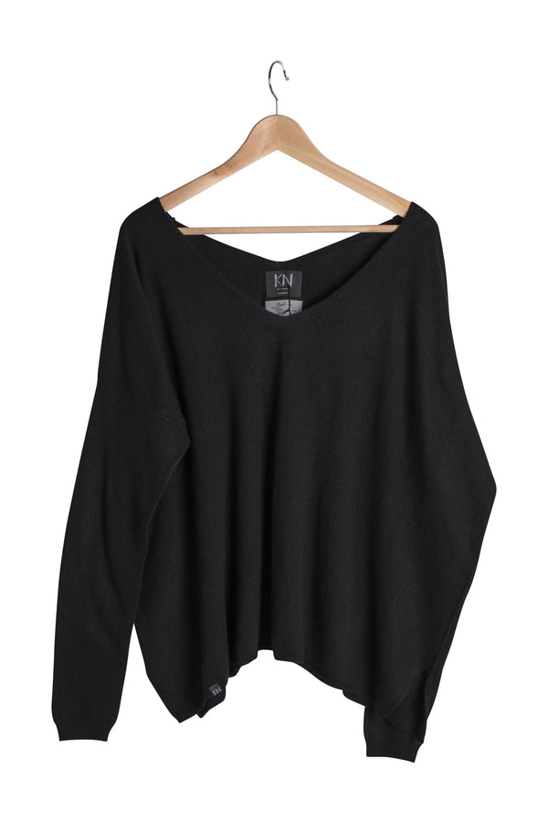 KN Toivo Neule-Black-KN Kati Niemi